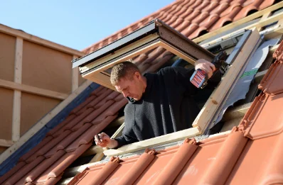 Pose de fenêtres de toit Velux à Léogeats